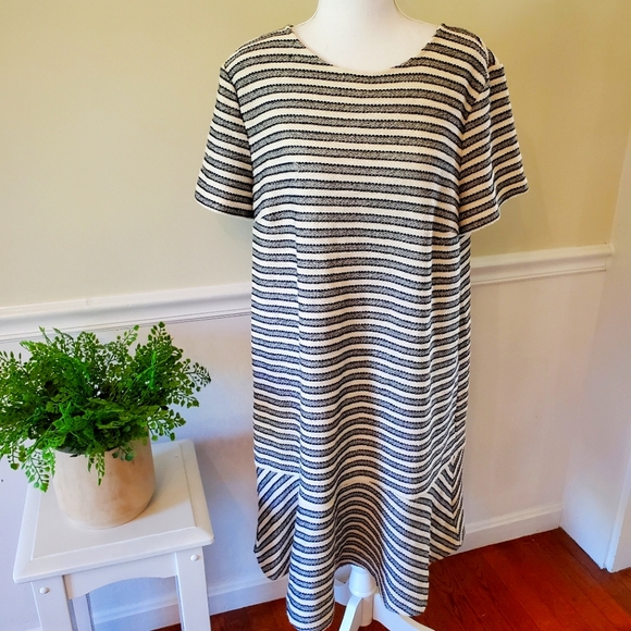 LOFT- NWOT- 🦋 Striped Blue and Ivory Midi Dress- Size 14 - Picture 2 of 10